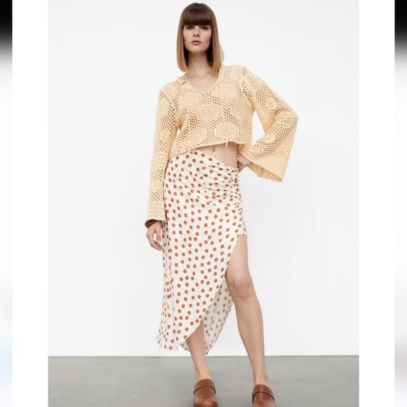 Zara Gathered Polka Dot Skirt Size Large - Picture 1 of 8